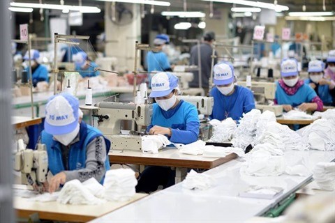 COVID-19: L'industrie du textile-habillement du Vietnam a perdu plus de 12.000 milliards de dongs hinh anh 1