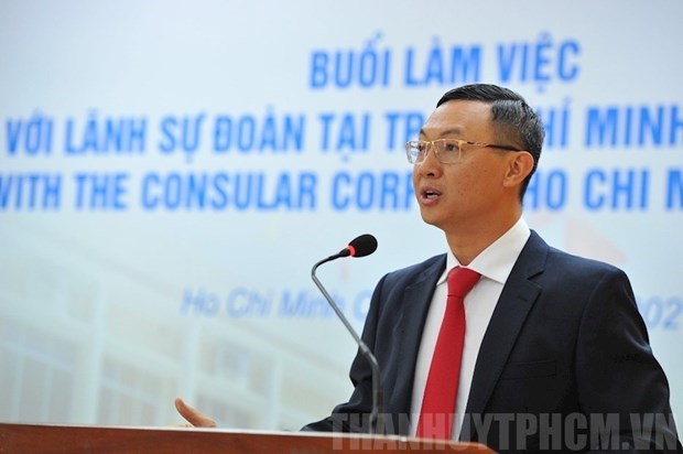 Rencontre des representants diplomatiques etrangers a Ho Chi Minh-Ville et a Da Nang hinh anh 1