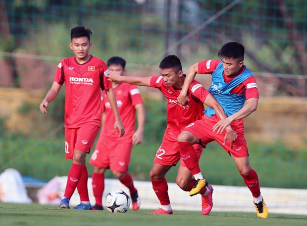 Football : 34 joueurs convoques pour l'equipe U22 Vietnam hinh anh 1
