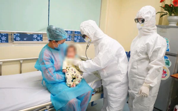 COVID-19 : le FNUAP offre des equipements medicaux au Vietnam hinh anh 1