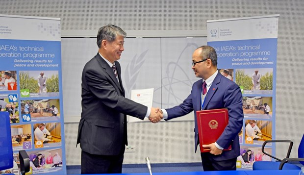 Le Vietnam et l'AIEA signent le programme-cadre national pour 2022-2027 hinh anh 1