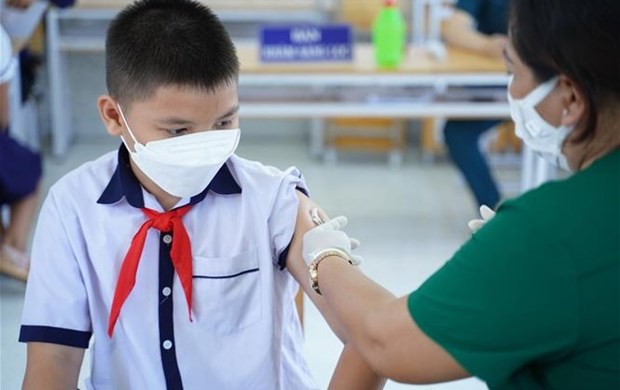 Plus d'un million de doses de vaccins anti-COVID-19 administrees aux enfants de 5 a 12 ans hinh anh 1