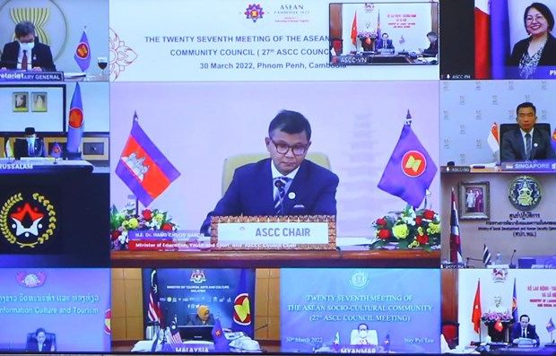 Le Vietnam soutient l’initiative de liens d’assurance au sein de l’ASEAN hinh anh 1