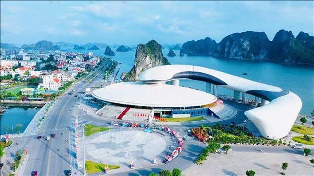 Quang Ninh a pour objectif de devenir une ville de ressort central en 2030 hinh anh 2