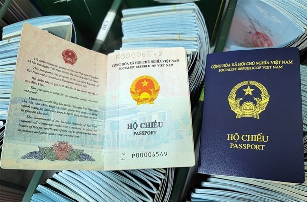L'Espagne reconnait officiellement le nouveau modele de passeport vietnamien hinh anh 1
