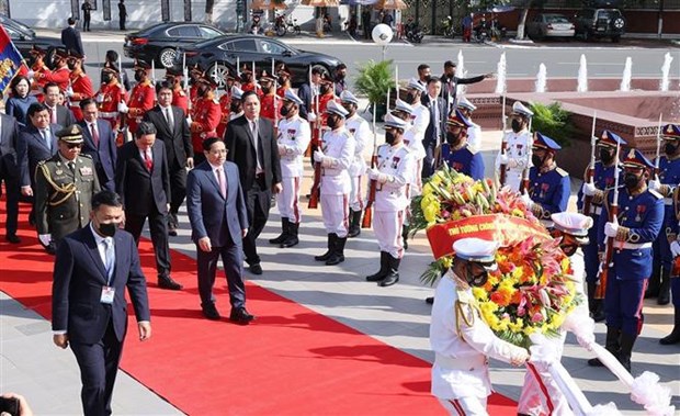 Le Premier ministre Pham Minh Chinh commence sa visite officielle au Cambodge hinh anh 3