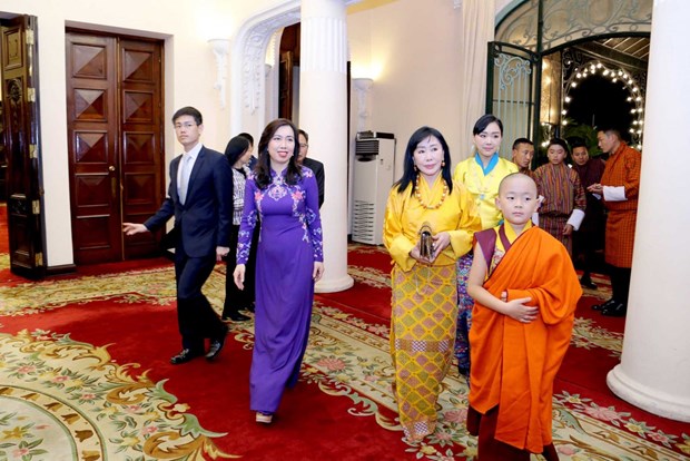 La vice-ministre des AE Le Thi Thu Hang recoit la reine-mere du Bhoutan hinh anh 2