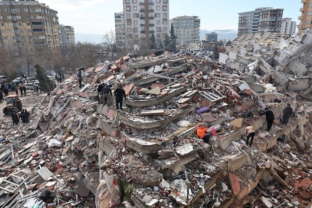 Les Vietnamiens de Pologne au chevet des victimes des seismes en Turquie et en Syrie hinh anh 1