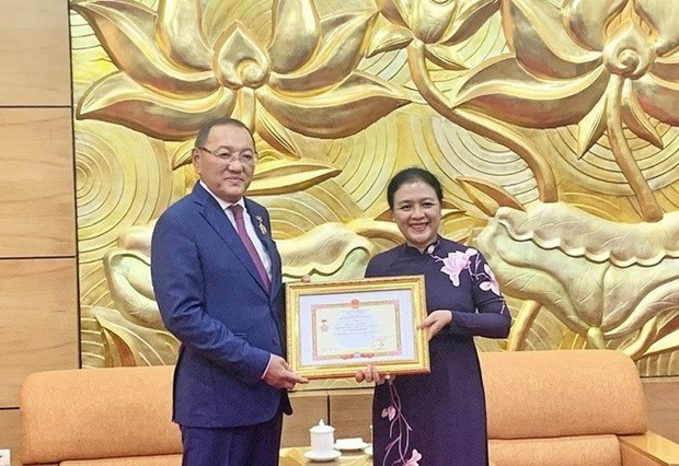 L'ambassadeur du Kazakhstan au Vietnam a l'honneur hinh anh 1