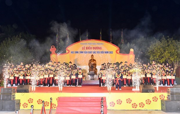 Hai Phong recompensera ses eleves et etudiants exceptionnels de l'annee 2023 hinh anh 1
