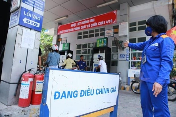 Les prix de l'essence continuent d'augmenter hinh anh 1