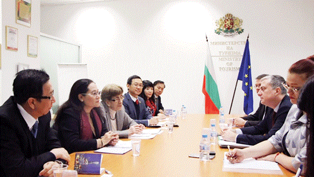 Une delegation de haut niveau du Conseil populaire de Ho Chi Minh-Ville en Bulgarie hinh anh 1