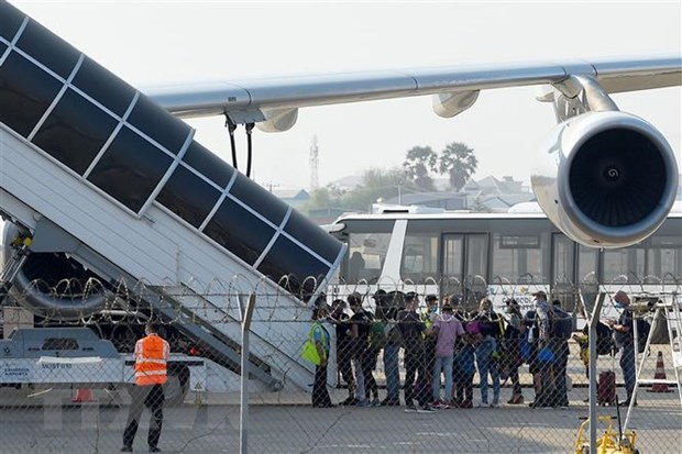 Isolement obligatoire pour les passagers entrant au Cambodge par voie aerienne hinh anh 1