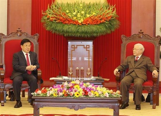 Le Vietnam prend en haute consideration les relations de bon voisinage avec la Chine hinh anh 1