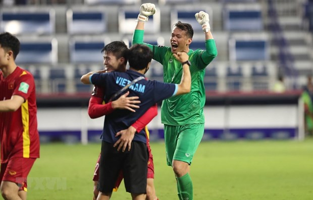 Football: la presse asiatique loue la victoire du Vietnam contre la Malaisie hinh anh 1