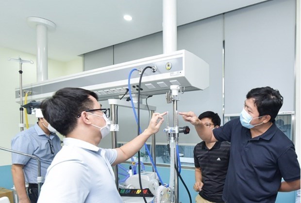 COVID-19 : le Vietnam fabrique l'appareil d'oxygenotherapie a haut debit hinh anh 1