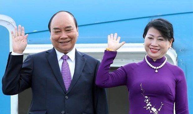 Le president vietnamien Nguyen Xuan Phuc entame sa visite d'amitie officielle au Laos hinh anh 1