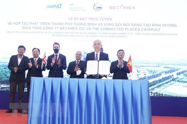 Cooperation vietnamo-britannique dans le developpement de la ville intelligente de Binh Duong hinh anh 2
