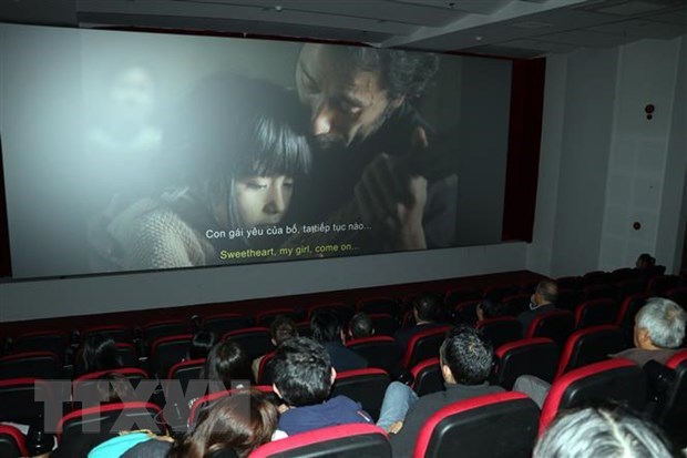 Le Premier ministre demande d'envisager la reouverture des cinemas dans l'ensemble du pays hinh anh 1