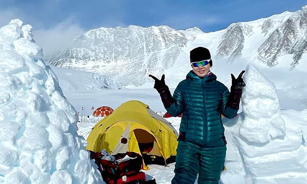 Everest: Nguyen Thi Thanh Nha, premiere Vietnamienne a gravir le toit du monde hinh anh 1