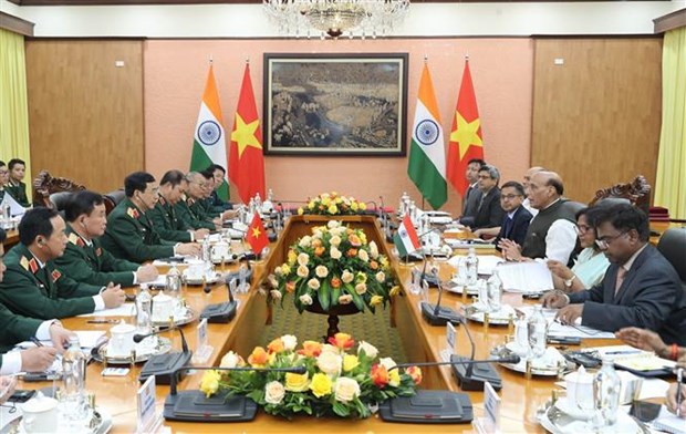 Le ministre indien de la Defense en visite officielle au Vietnam hinh anh 2