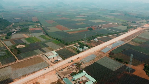 La construction de l'autoroute Can Tho - Hau Giang necessitera 10.000 milliards de dongs hinh anh 1