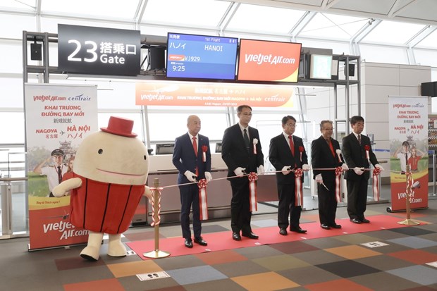 Fukuoka et Nagoya (Japon) accueillent chaleureusement les passagers a bord de Vietjet hinh anh 1