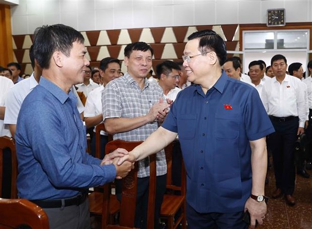 Le president de l’Assemblee nationale rencontre des electeurs a Hai Phong hinh anh 2