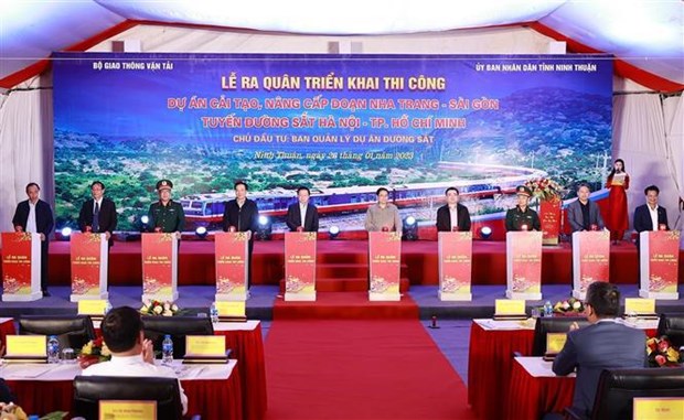 Infrastructures: le Premier ministre Pham Minh Chinh a Nha Trang et Ninh Thuan hinh anh 1