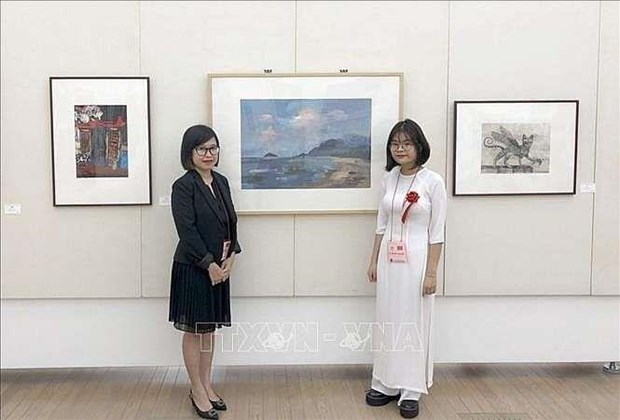 Un tableau d’une lyceenne vietnamienne presente au Japon hinh anh 1