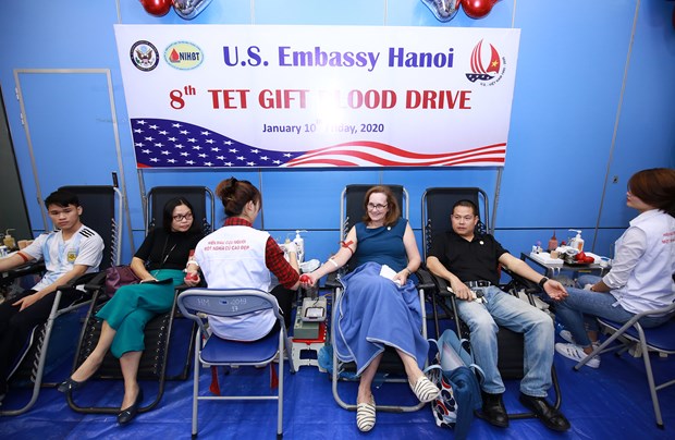 L'ambassade des Etats-Unis au Vietnam organise la 8e journee du don de sang hinh anh 1