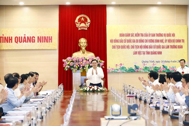 Le president de l'Assemblee nationale controle les preparatifs des prochaines elections a Quang Ninh hinh anh 1
