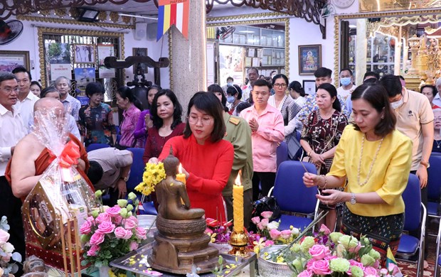 Le Nouvel An traditionnel du Cambodge, du Laos, du Myanmar et de la Thailande celebre a HCM-V hinh anh 2