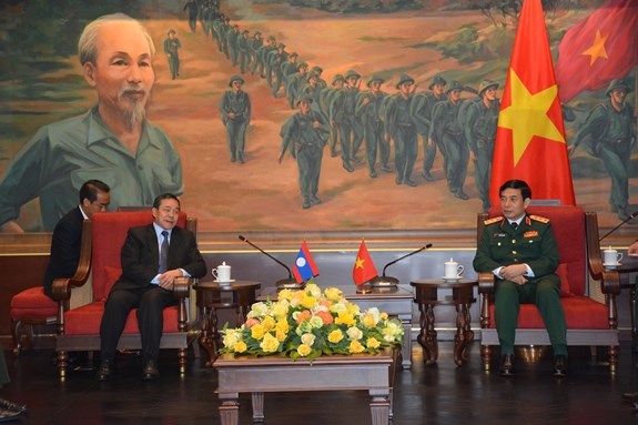 Defense: promouvoir la cooperation entre le Vietnam et le Laos, le Cambodge, la Chine et la Russie hinh anh 1