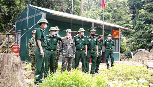 L'Armee renforce son assistance aux localites dans le combat anti-COVID-19 hinh anh 1