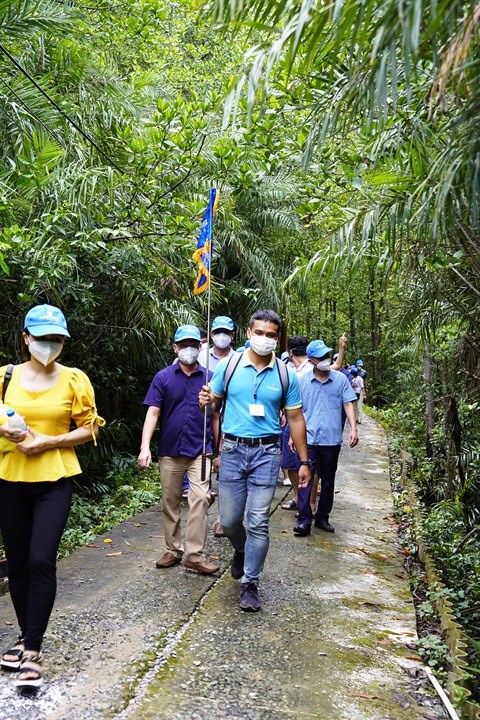 Saigontourist organise des circuits pour le personnel de sante hinh anh 2