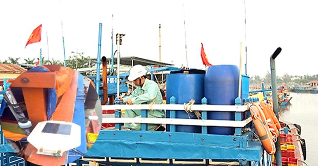 Tra Vinh : plus de 210 bateaux de peche dotes d'equipements de surveillance VMS hinh anh 1