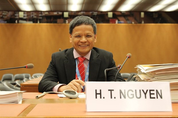 L'ambassadeur Nguyen Hong Thao, candidat a la Commission du droit international, mandat 2023-2037 hinh anh 1