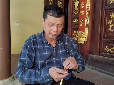 Le Ba Chung, gardien du metier de doreur a Kieu Ky hinh anh 1