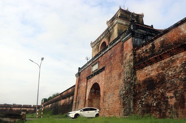 A la decouverte de la beaute des portes de l’ancienne cite imperiale de Hue hinh anh 2