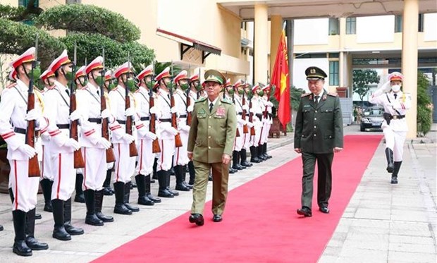 Vietnam - Laos : les ministeres de la Securite publique renforcent leur cooperation hinh anh 1