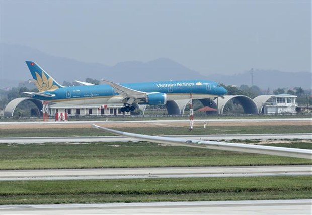 La piste 11R/29L a l'aeroport de Noi Bai sera rouverte a partir du 23 avril a 07h00 hinh anh 1