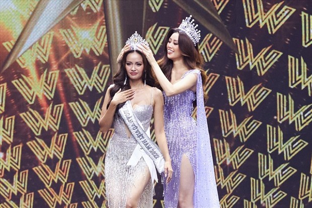 Nguyen Thi Ngoc Chau couronnee Miss Univers Vietnam 2022 hinh anh 2