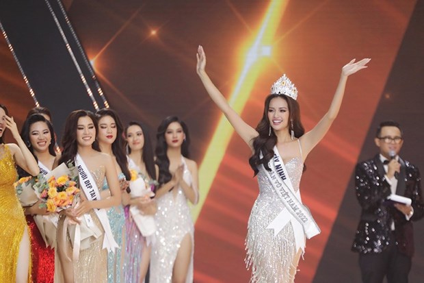 Nguyen Thi Ngoc Chau couronnee Miss Univers Vietnam 2022 hinh anh 3