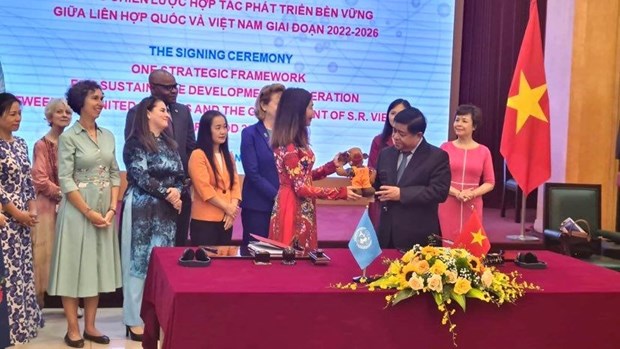 Vietnam-ONU: signature d’un document-cadre strategique de cooperation pour le developpement durable hinh anh 1