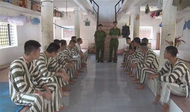 Hanoi acheve les preparatifs de liberation des prisonniers amnisties hinh anh 1