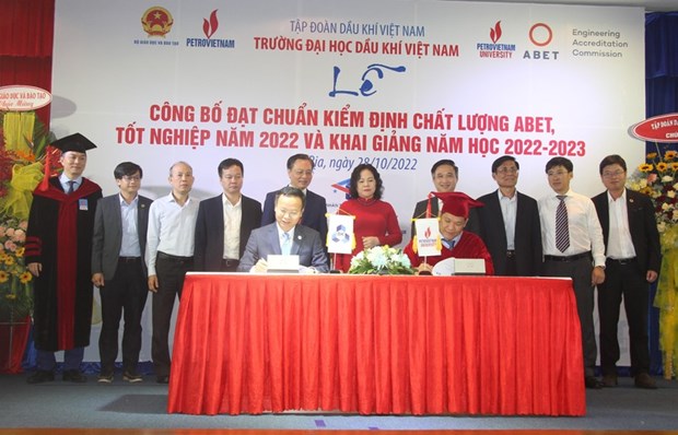 La premiere universite au Vietnam obtient l'accreditation americaine ABET hinh anh 1