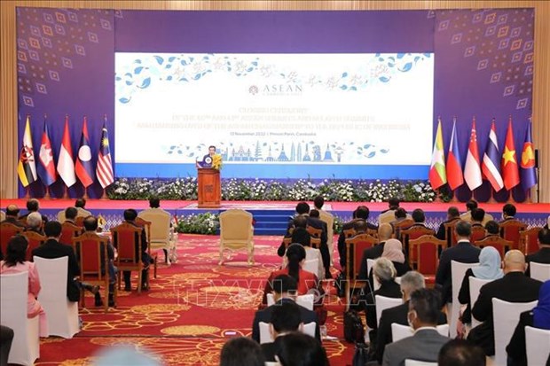 Sommets de l'ASEAN : un chercheur affirme le succes du Cambodge et des contributions du Vietnam hinh anh 1