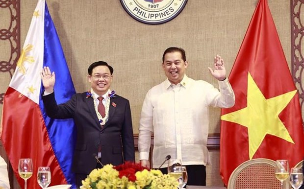 Le president de l'AN s'entretient avec le chef de la Chambre des representants des Philippines hinh anh 2