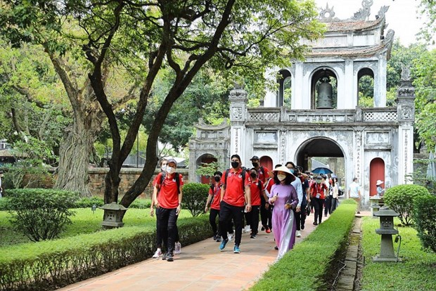 Le nombre de visiteurs internationaux a Hanoi en hausse de 7 fois sur un an hinh anh 1